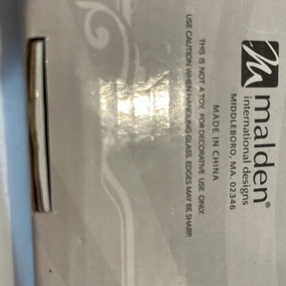 Malden “worlds greatest nana” tile and 4x6 picture frame - Picture 6 of 6